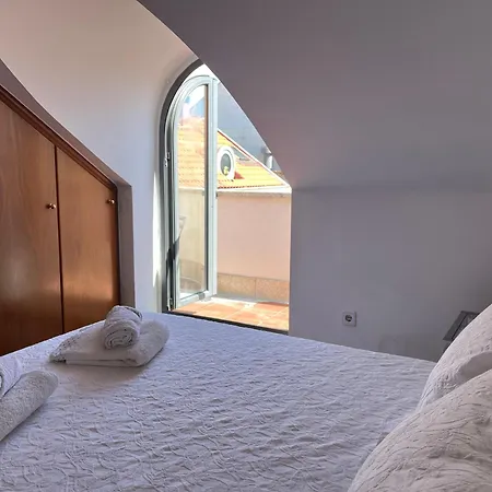 Playa America Duplex Con Piscina Y Garaje شقة نيغران
